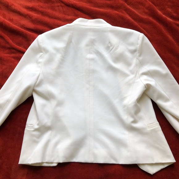 White Blazer - Picture 3 of 4